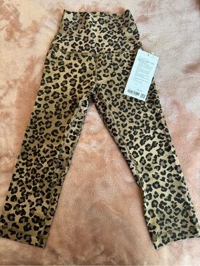 NWT Lululemon Align High Rise 17” Crop Leggings, Leopard Print, Size 0